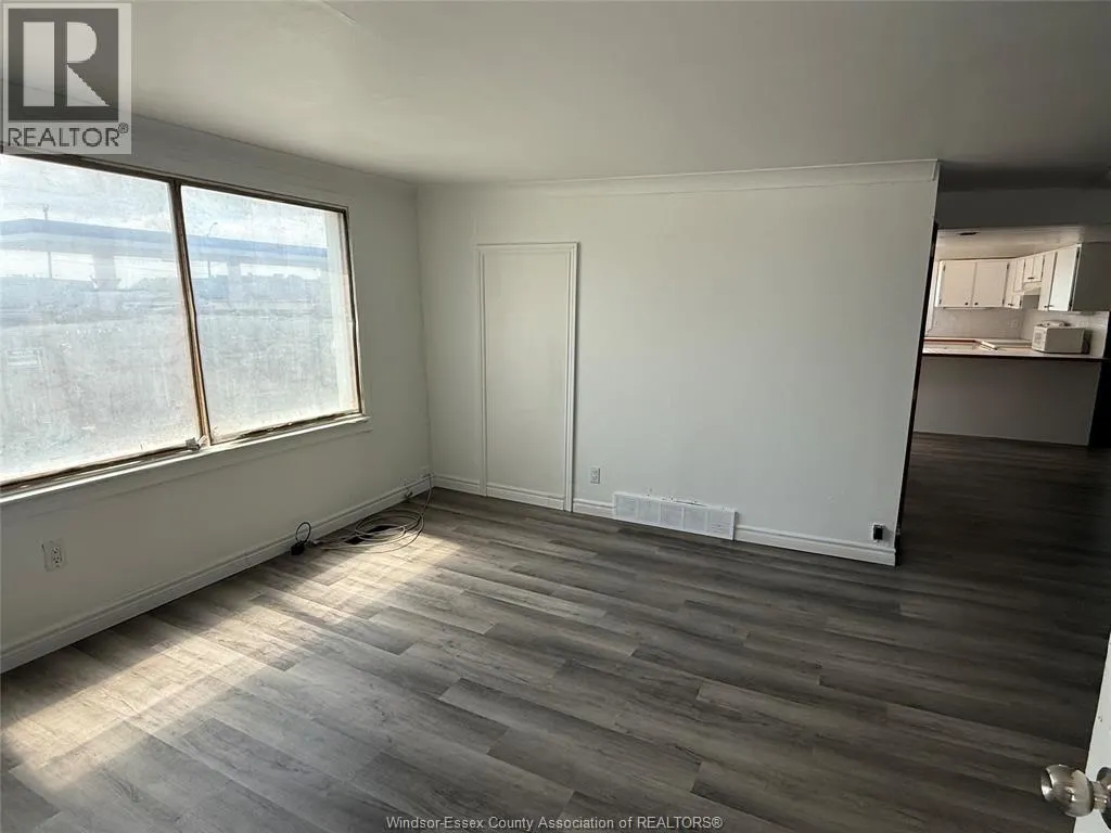 5163 Walker ROAD Unit# B