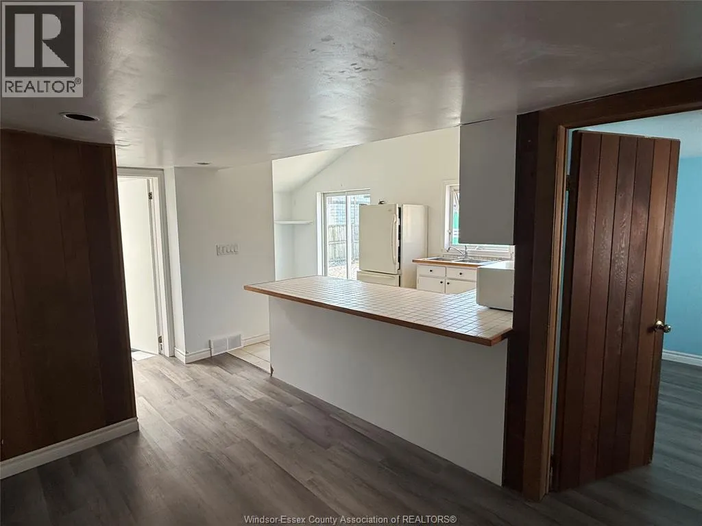 5163 Walker ROAD Unit# B