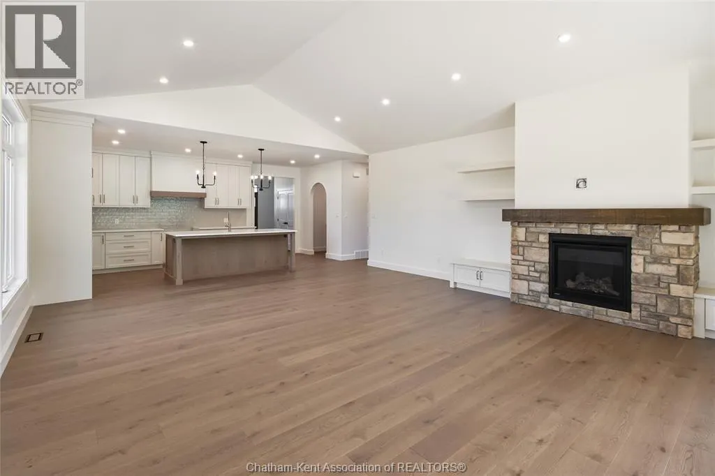 67 Rosewood CRESCENT