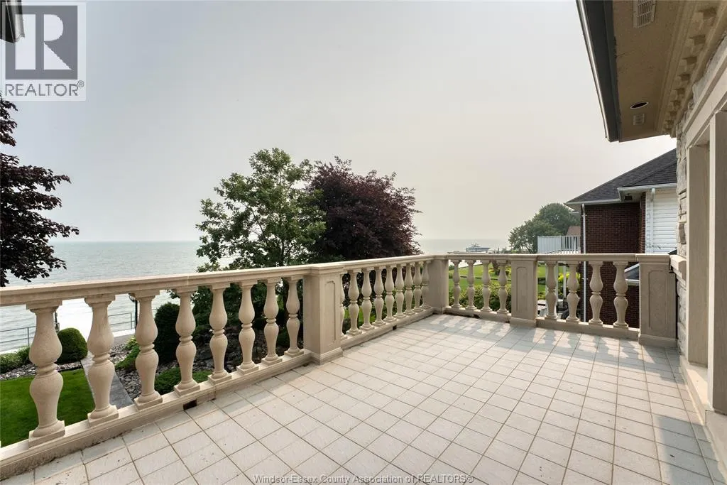 300 Elmgrove DRIVE