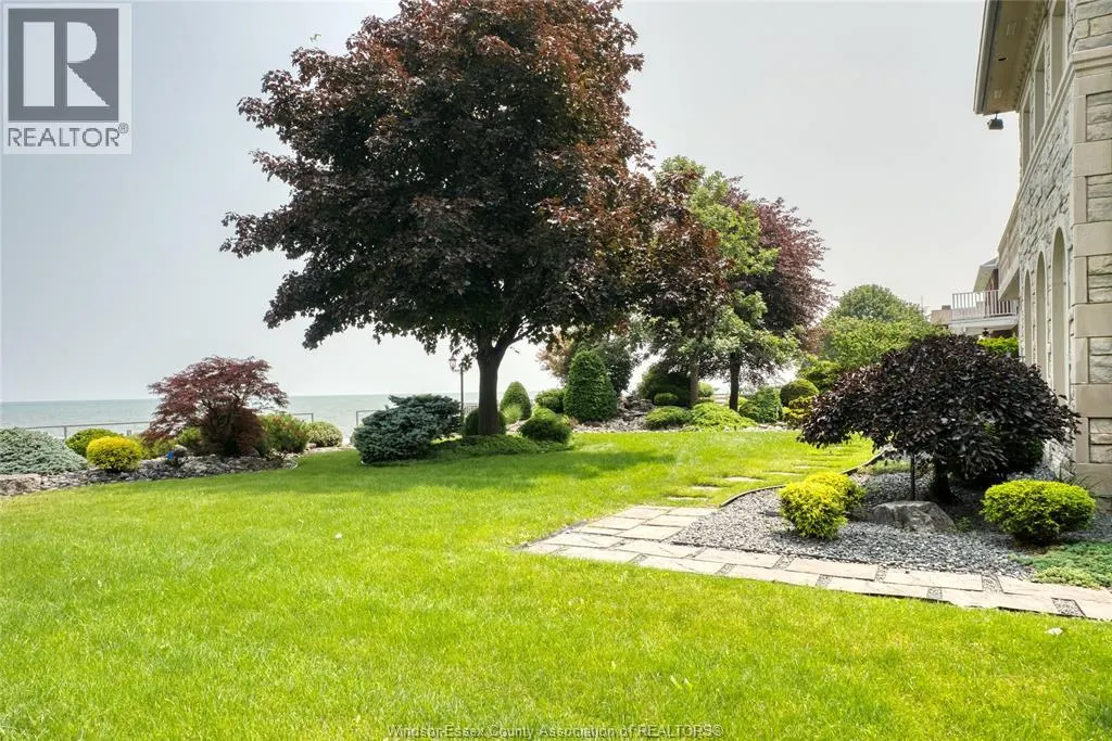 300 Elmgrove DRIVE