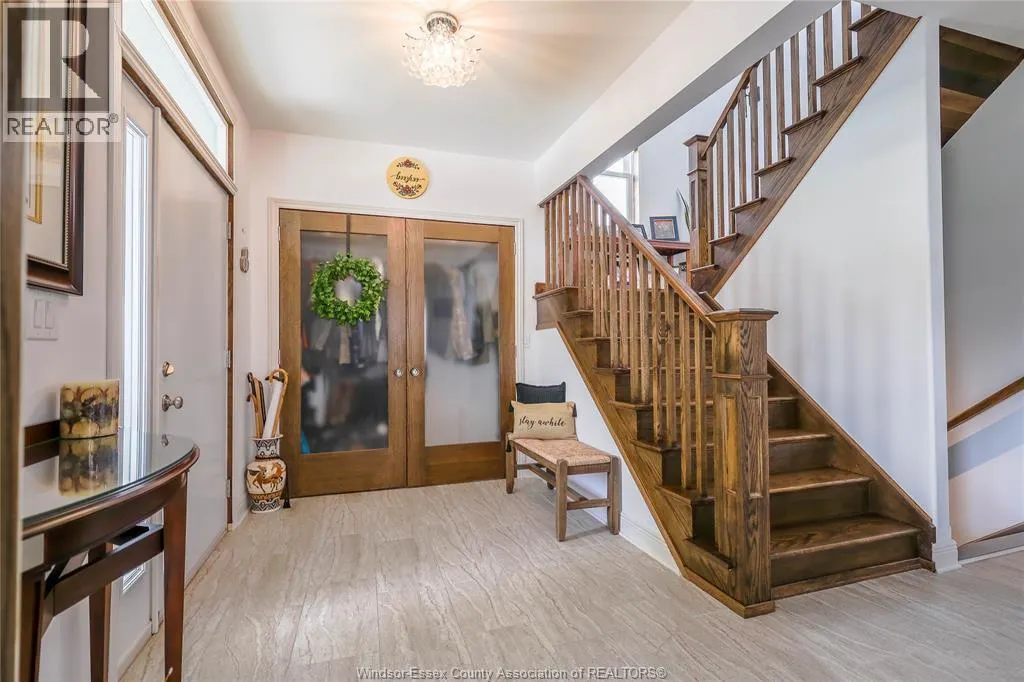 345B Robson ROAD