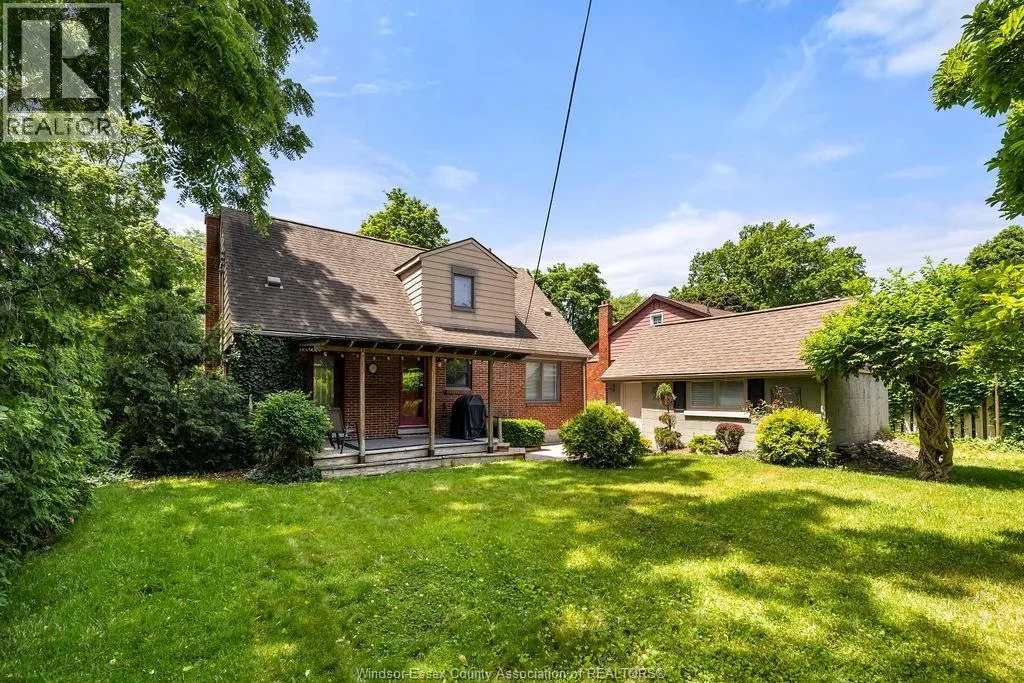2594 BUCKINGHAM
