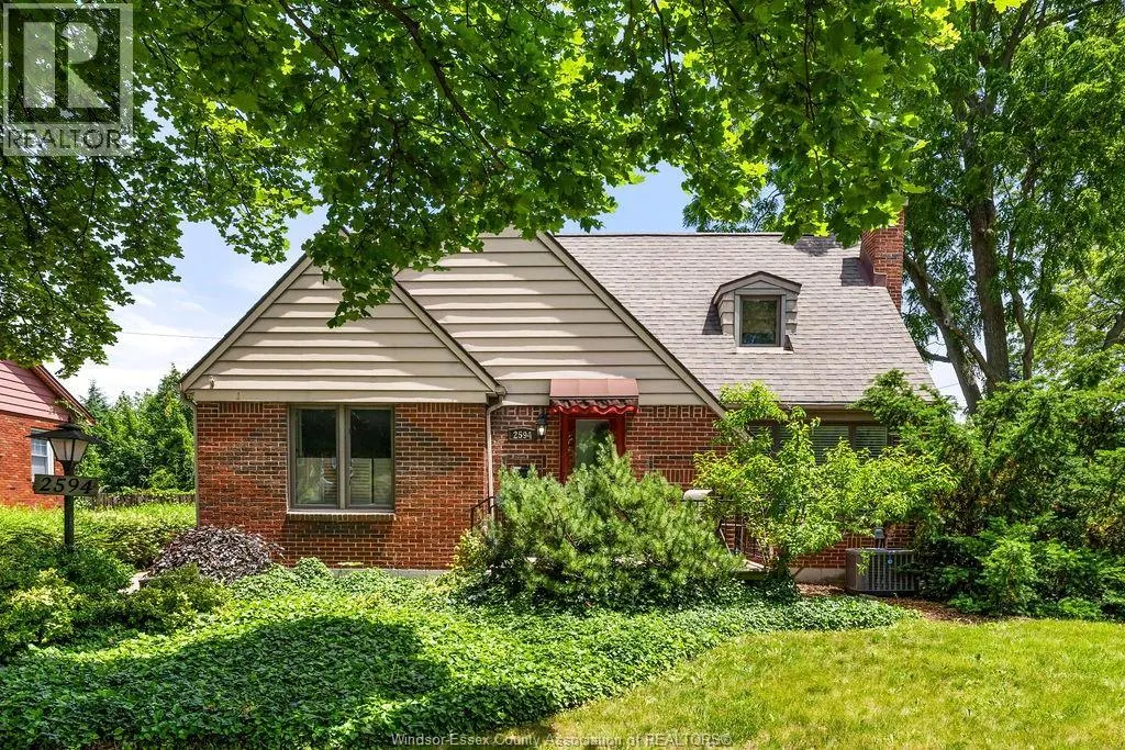 2594 BUCKINGHAM