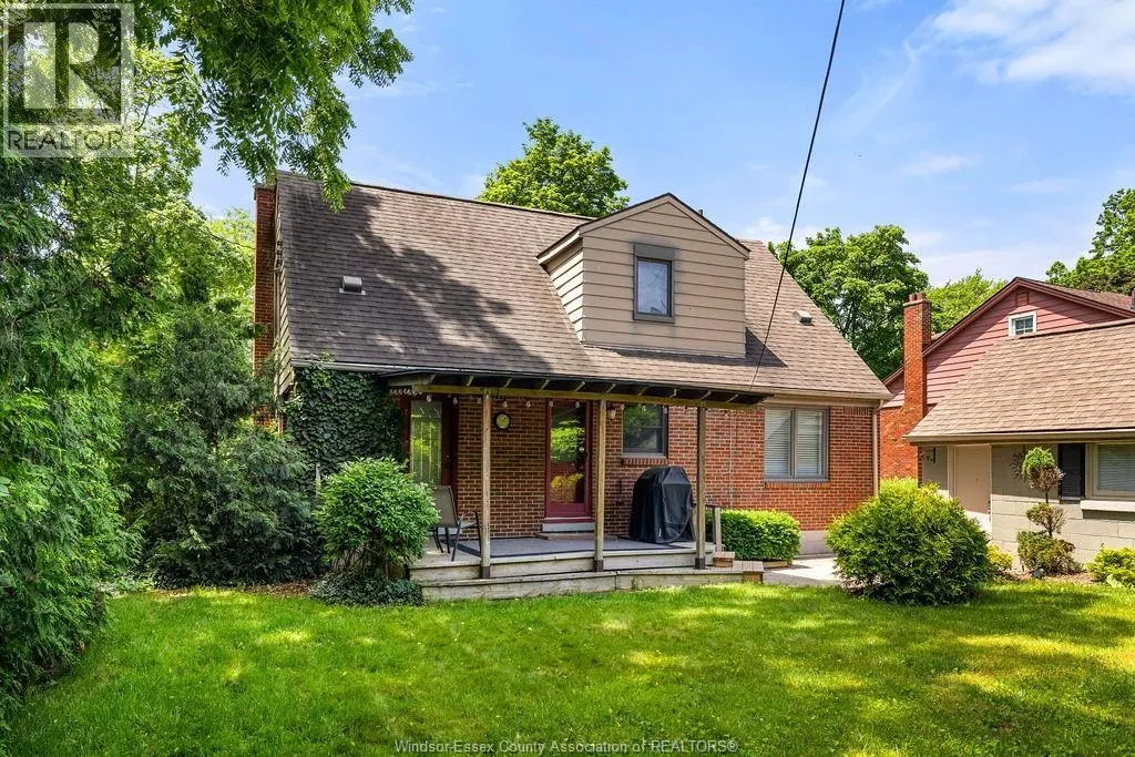 2594 BUCKINGHAM