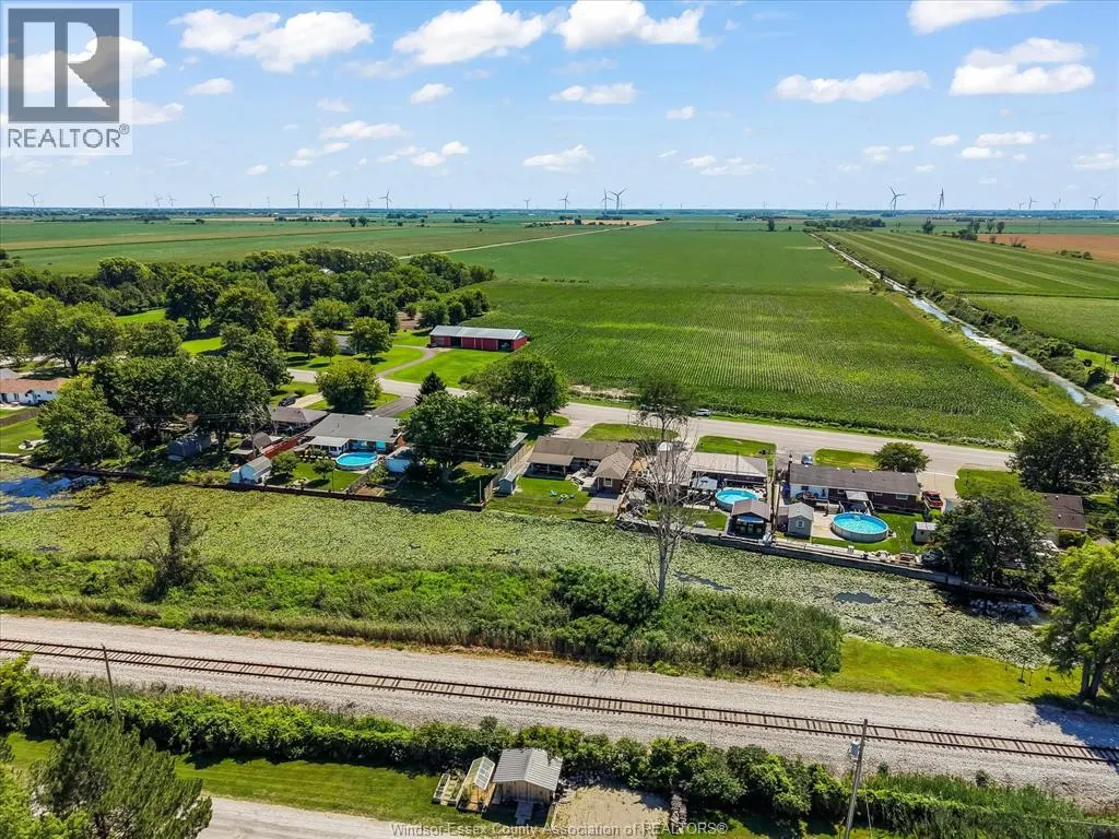 561 COUNTY RD 2