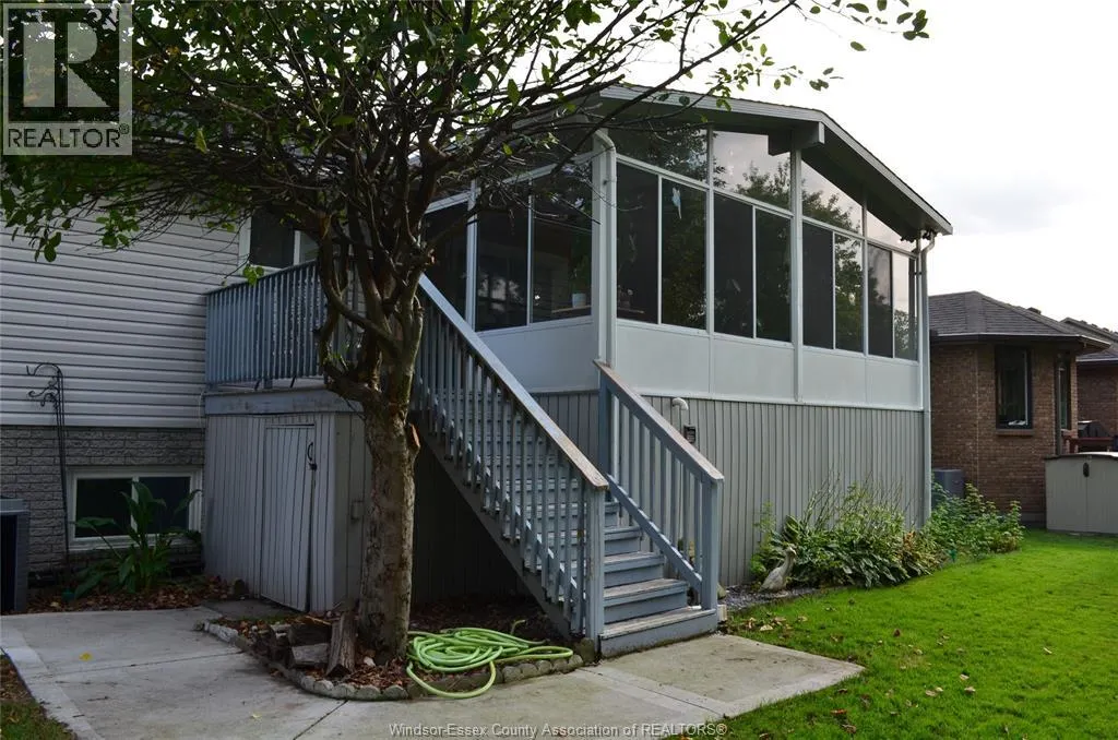 1270 WOODMONT CRESCENT