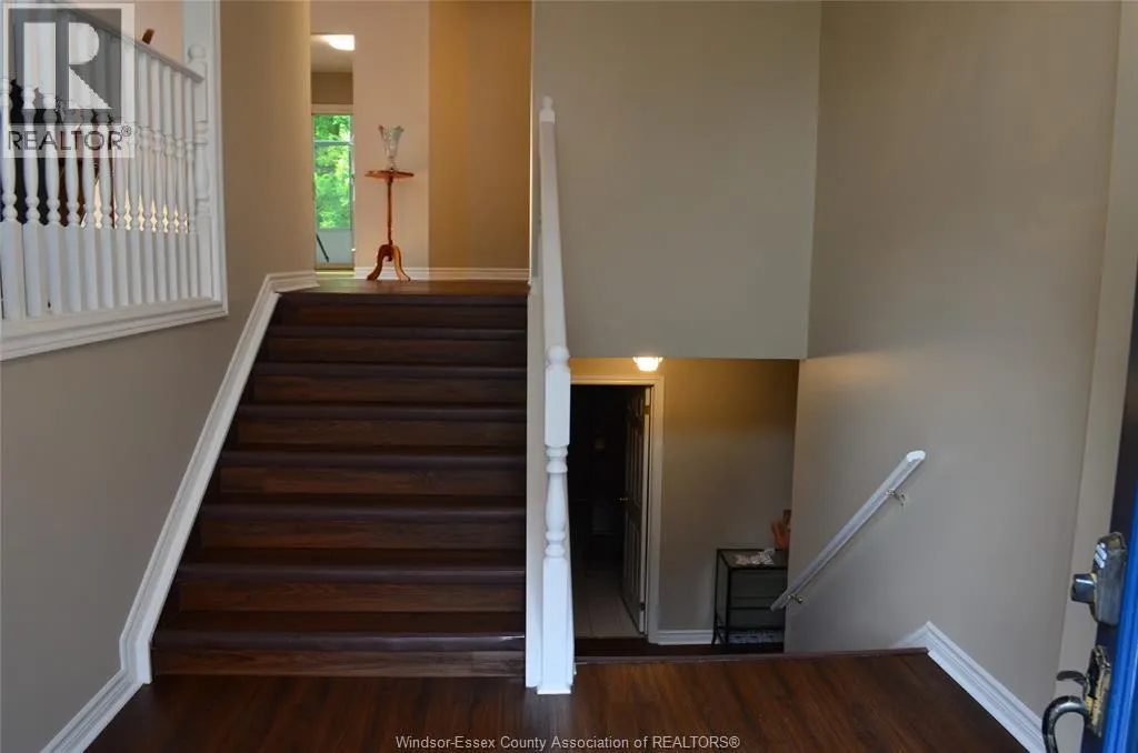 1270 WOODMONT CRESCENT