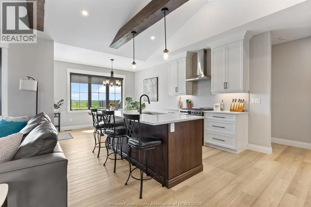 4422 BELMONT
