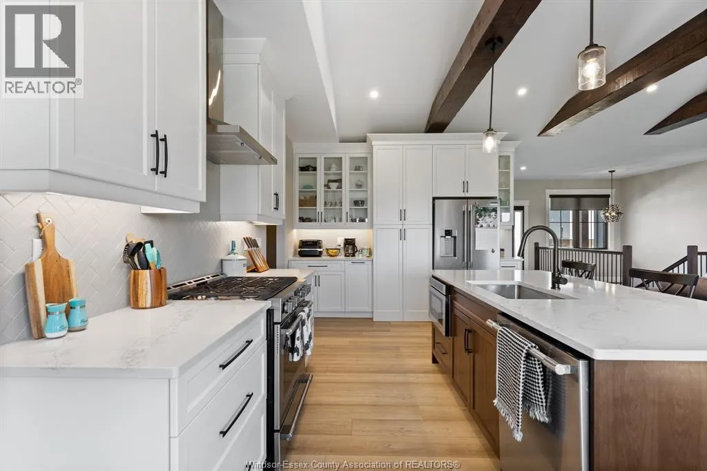 4422 BELMONT