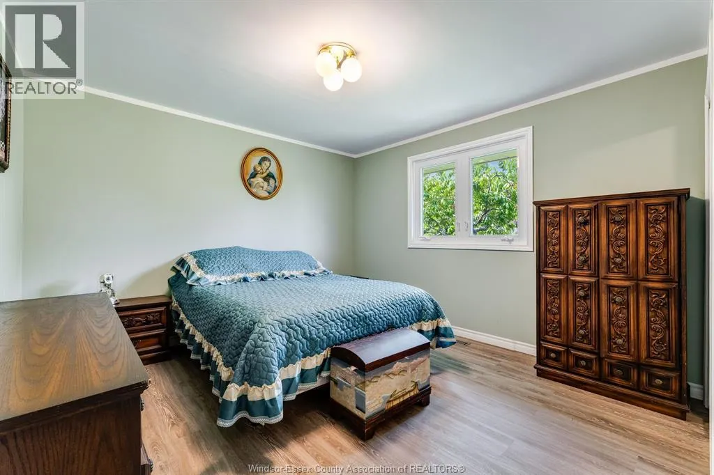 37 Elizabeth CRESCENT