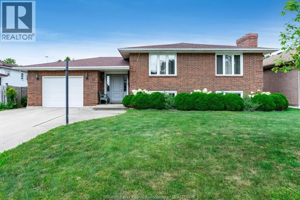 37 Elizabeth CRESCENT