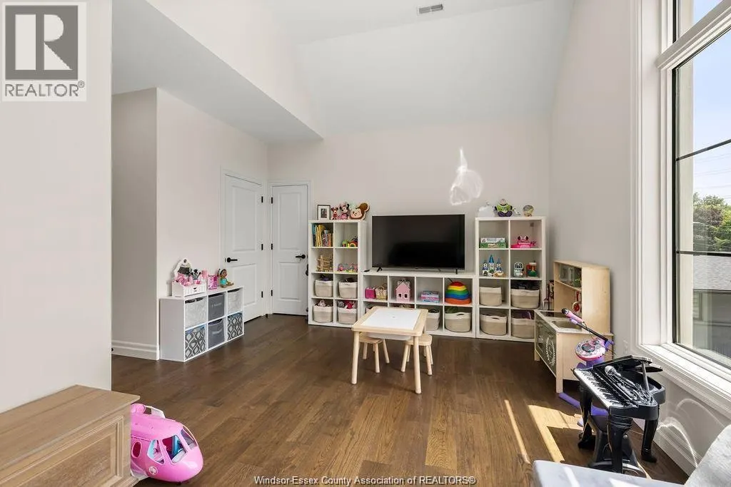 2490 TODD LANE