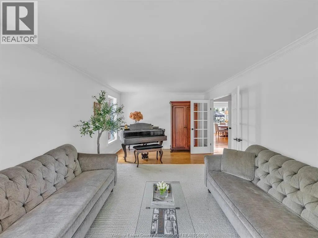 2998 ST LUKE CRESCENT