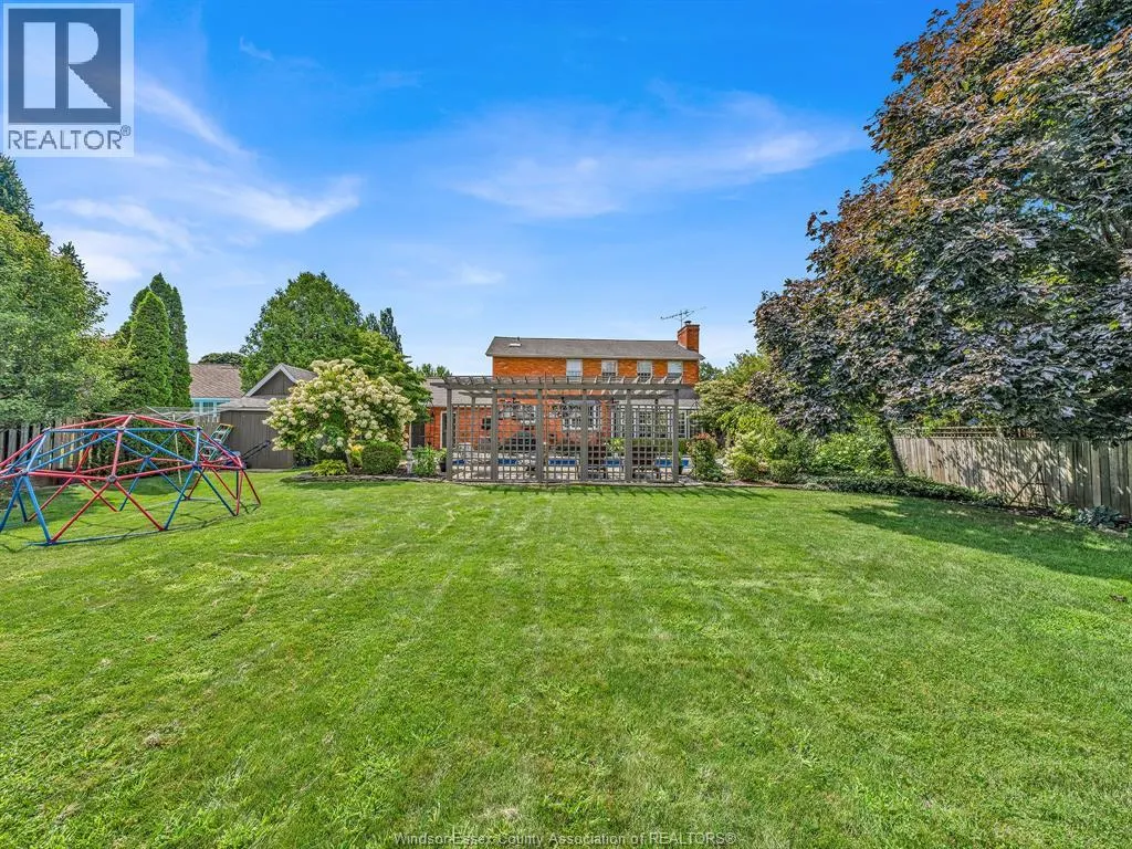 2998 ST LUKE CRESCENT