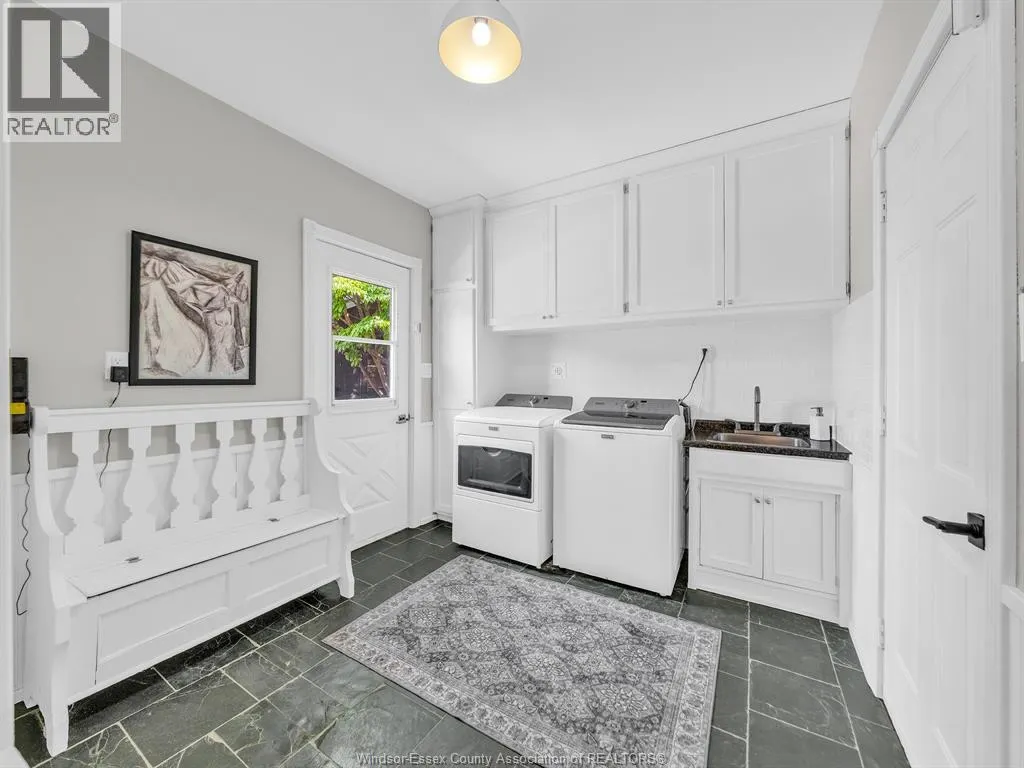 2998 ST LUKE CRESCENT