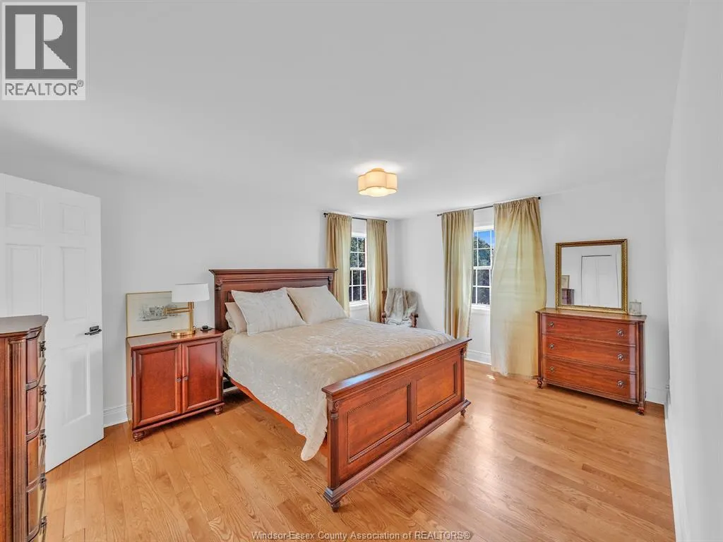 2998 ST LUKE CRESCENT