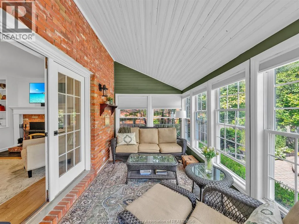2998 ST LUKE CRESCENT