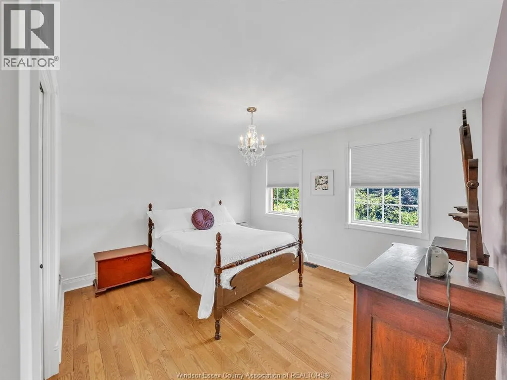 2998 ST LUKE CRESCENT