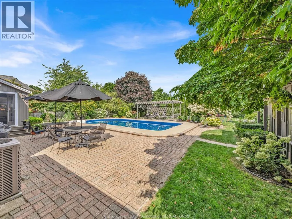 2998 ST LUKE CRESCENT