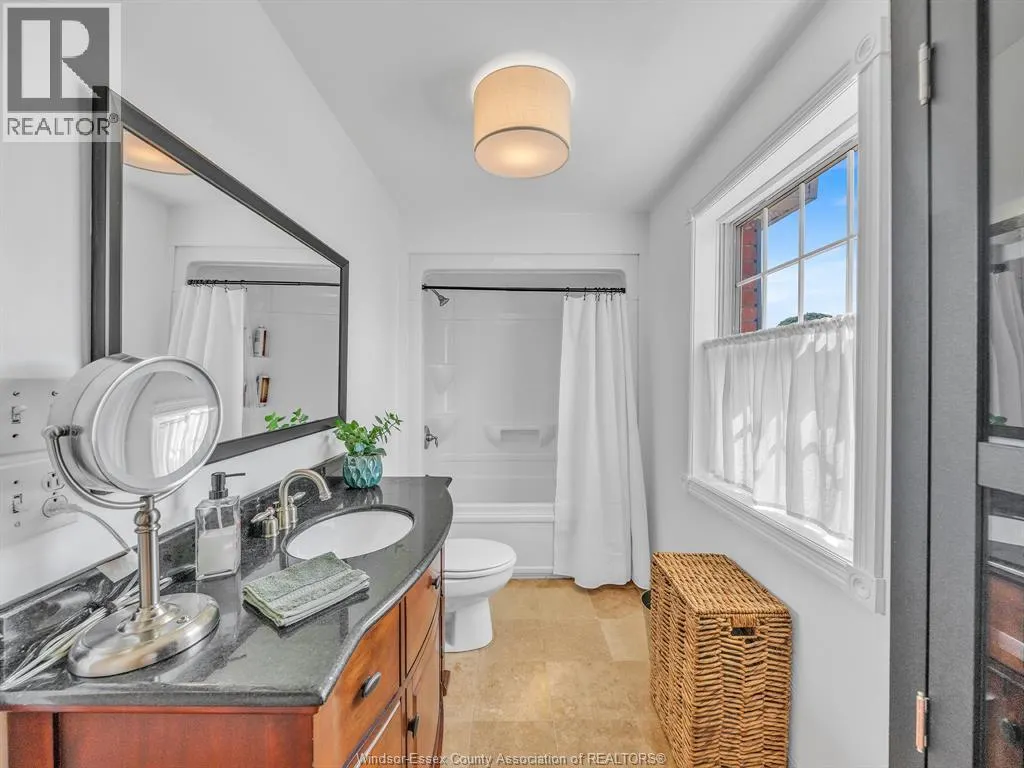 2998 ST LUKE CRESCENT