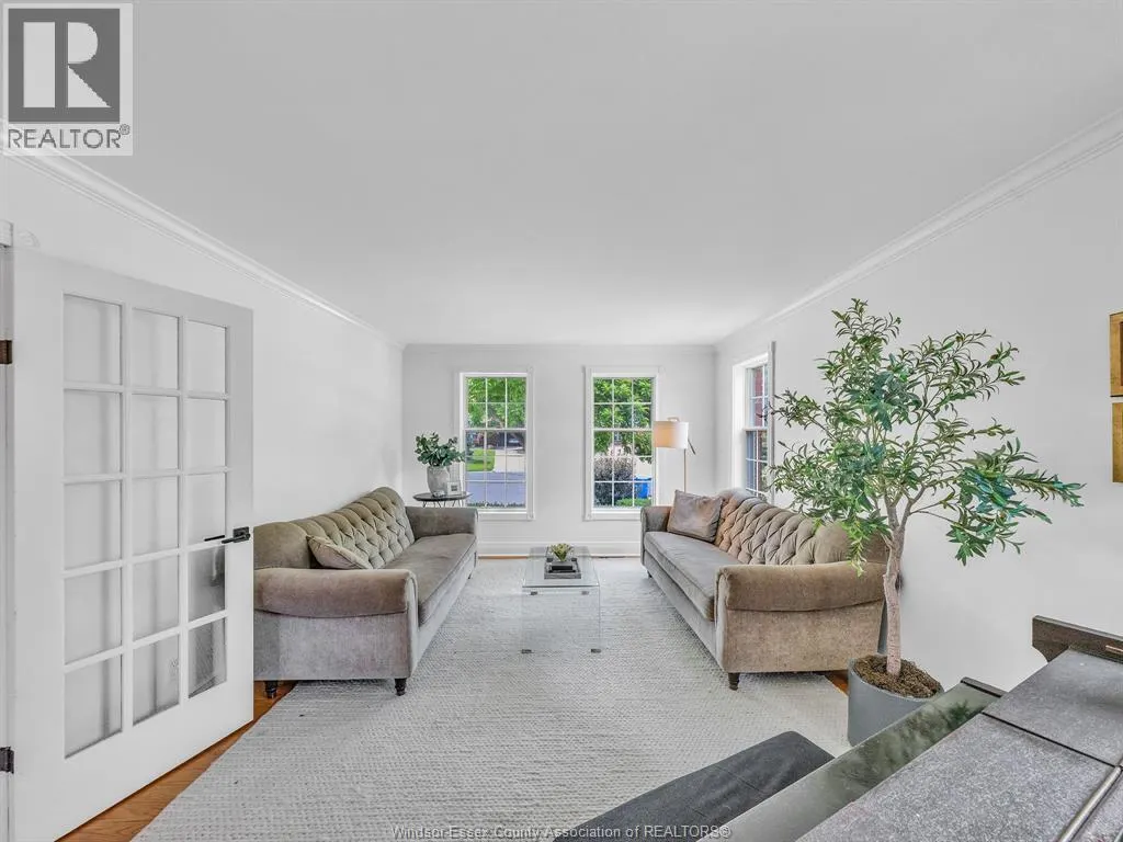 2998 ST LUKE CRESCENT