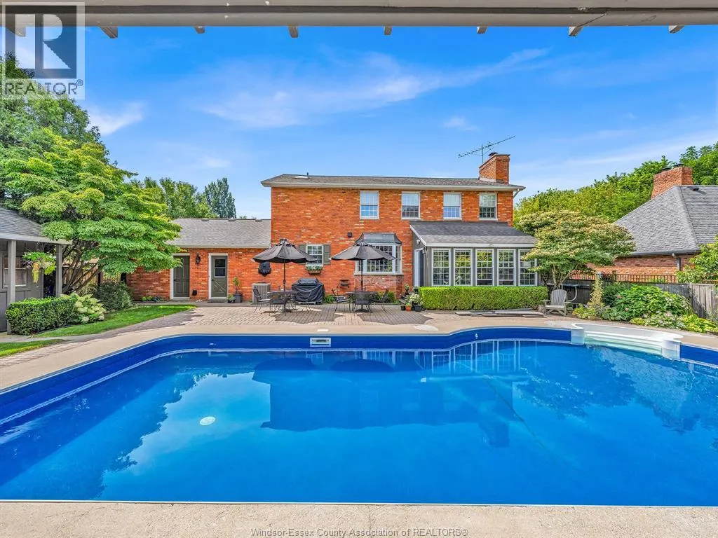 2998 ST LUKE CRESCENT