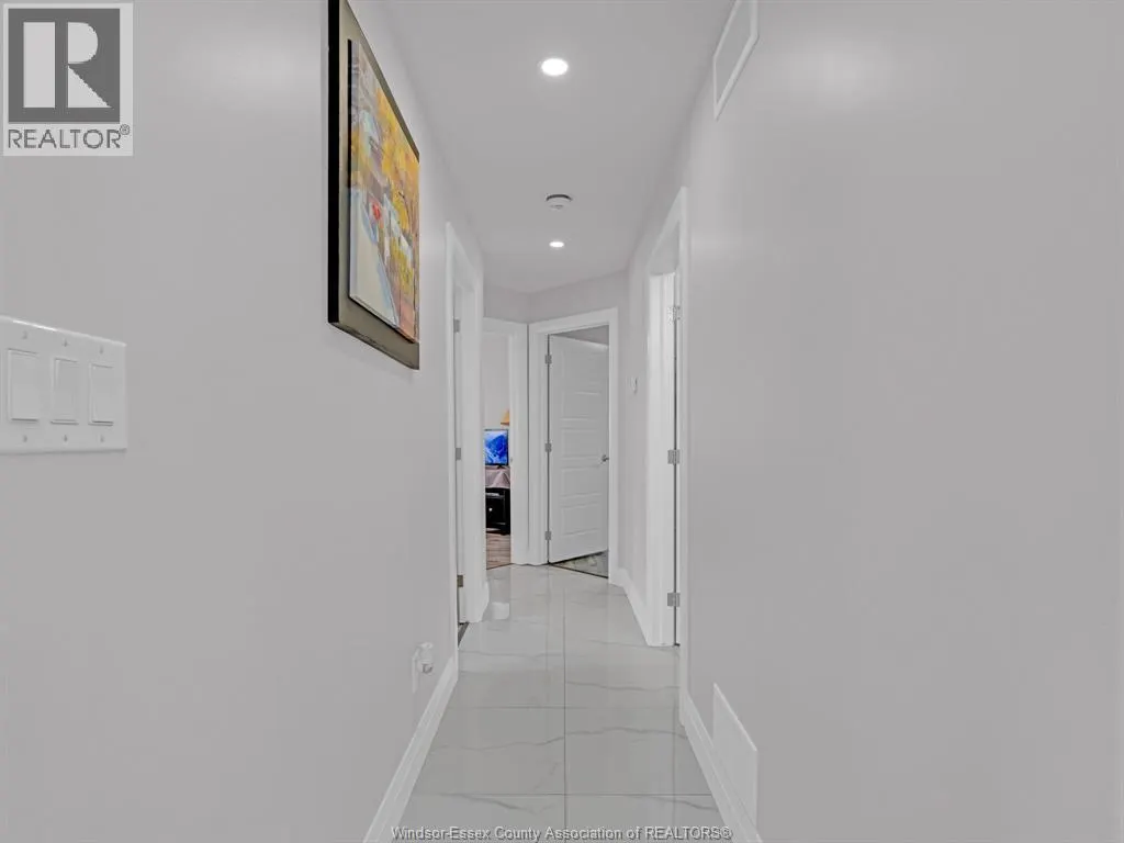 233 Sandybrook WAY