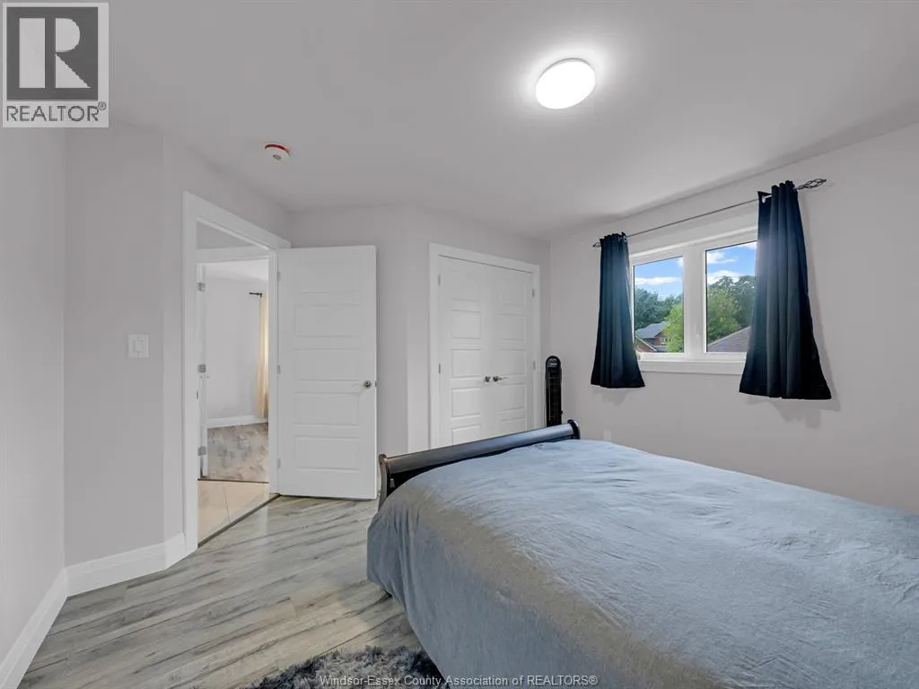 233 Sandybrook WAY