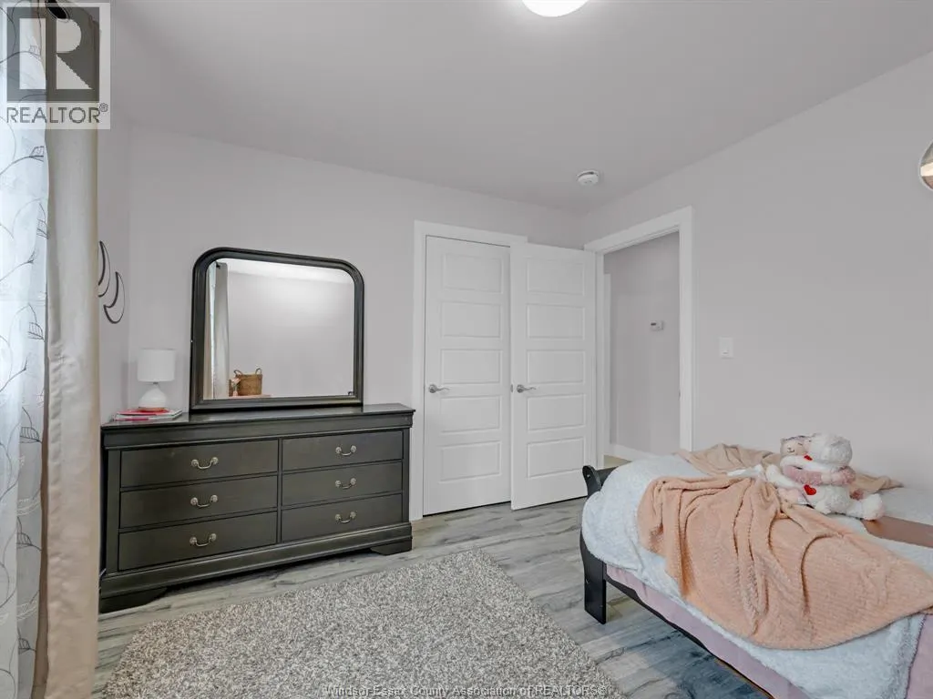 233 Sandybrook WAY