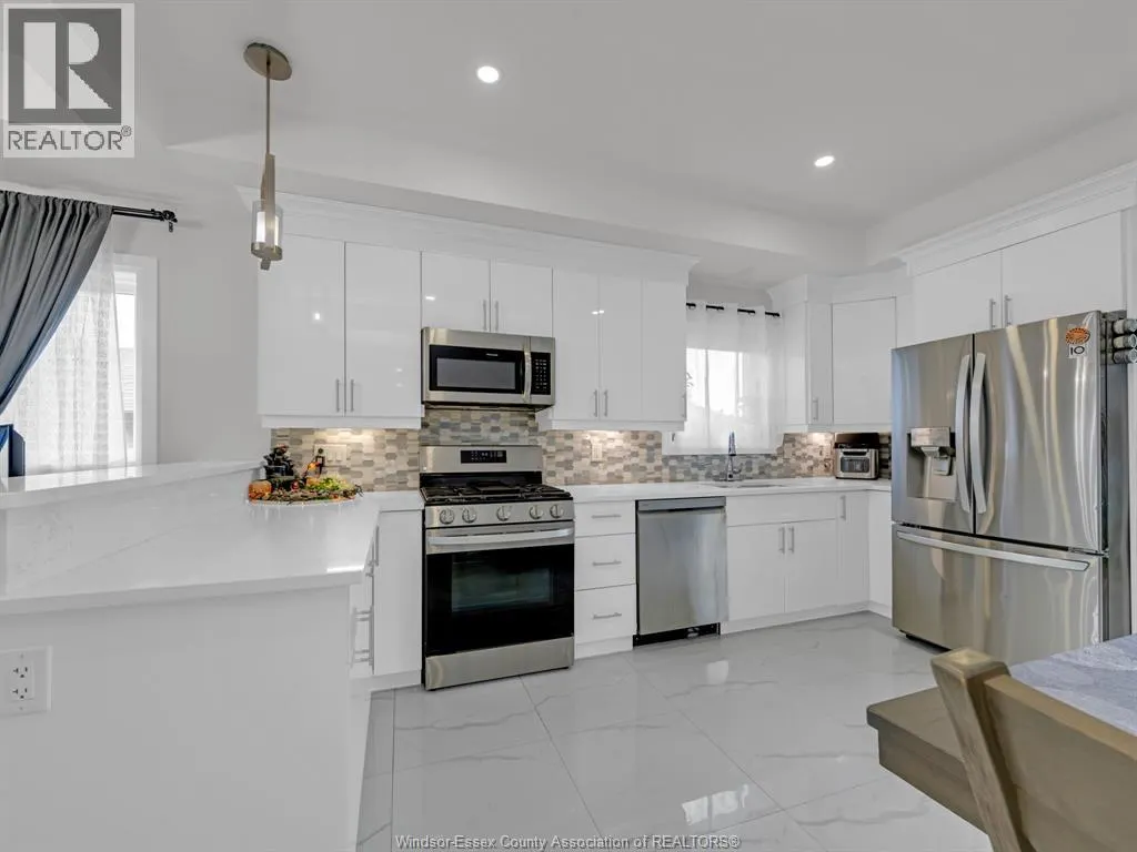233 Sandybrook WAY