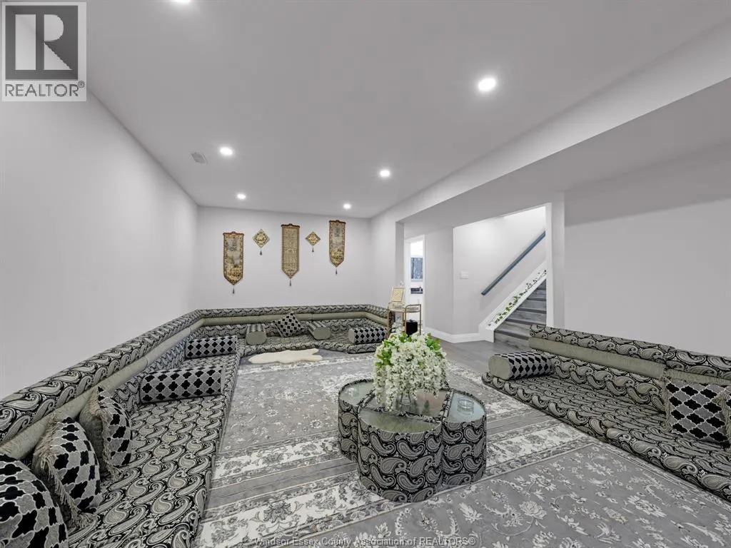 233 Sandybrook WAY