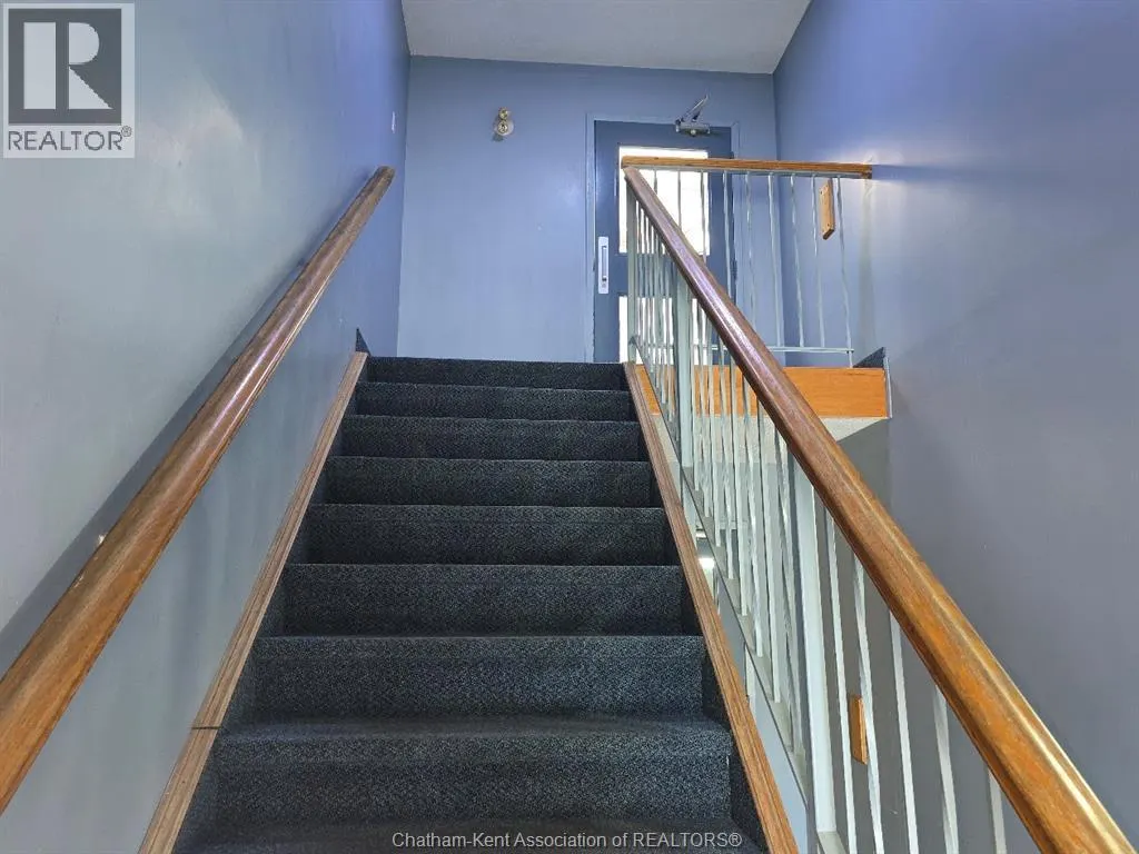 12 Montgomery DRIVE Unit# A207