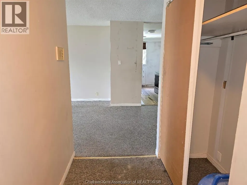 12 Montgomery DRIVE Unit# A207