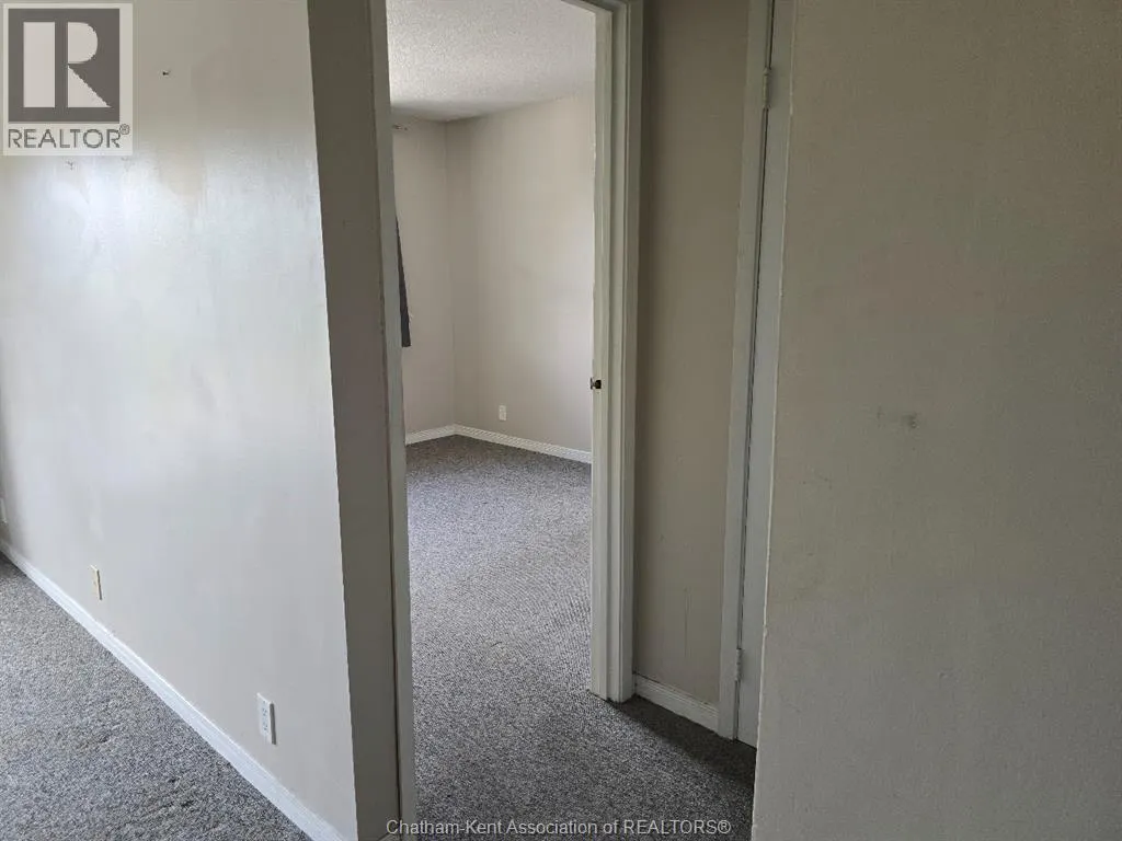 12 Montgomery DRIVE Unit# A207