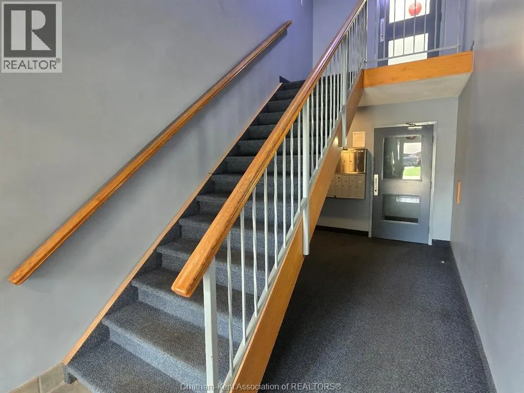 12 Montgomery DRIVE Unit# A207