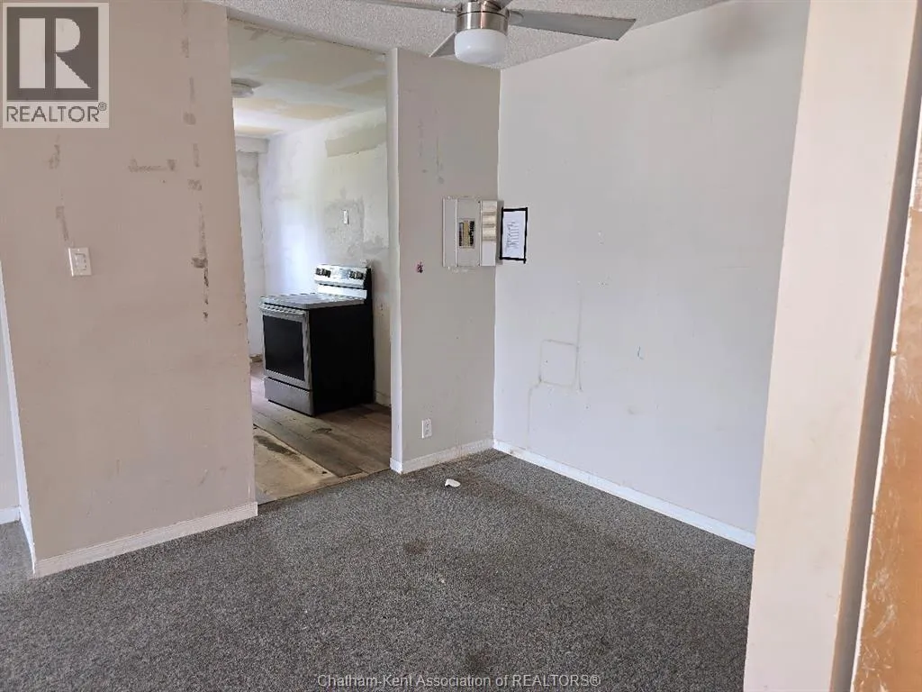 12 Montgomery DRIVE Unit# A207