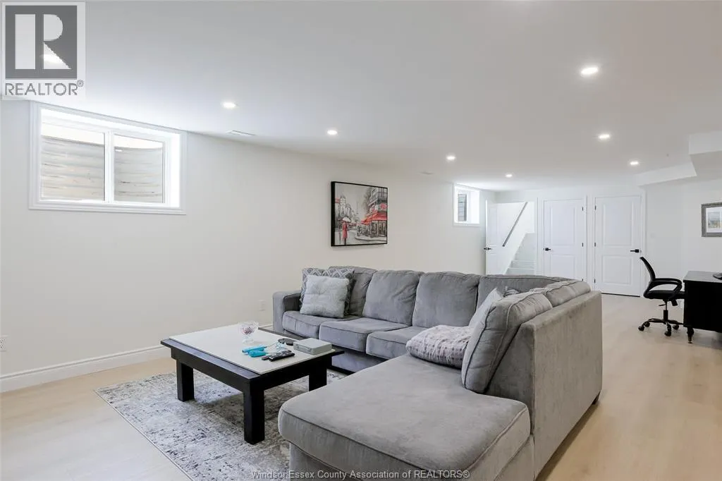 236 MCLELLAN