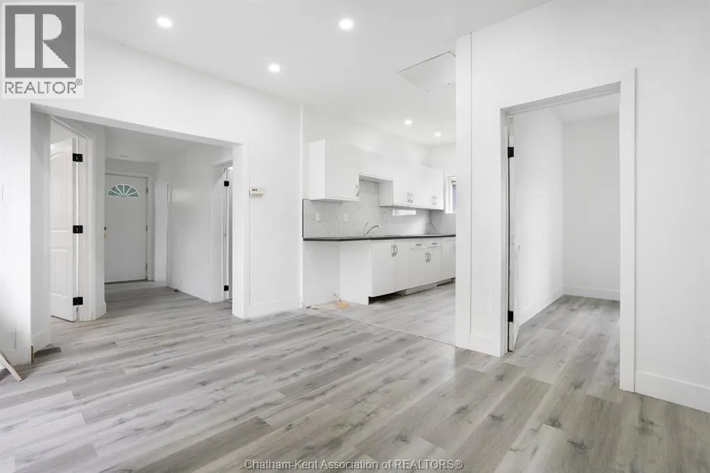 320 Lafontaine STREET