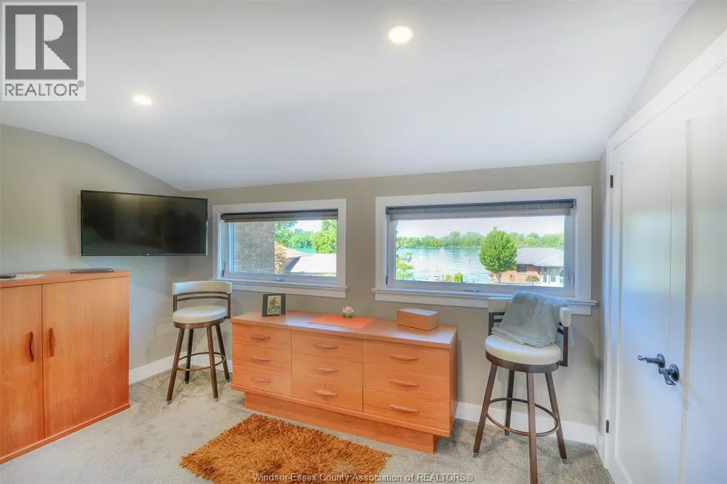 593 DALHOUSIE