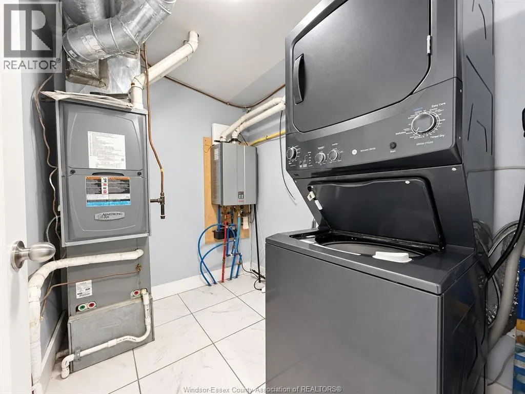 281 RICHMOND STREET Unit# 3
