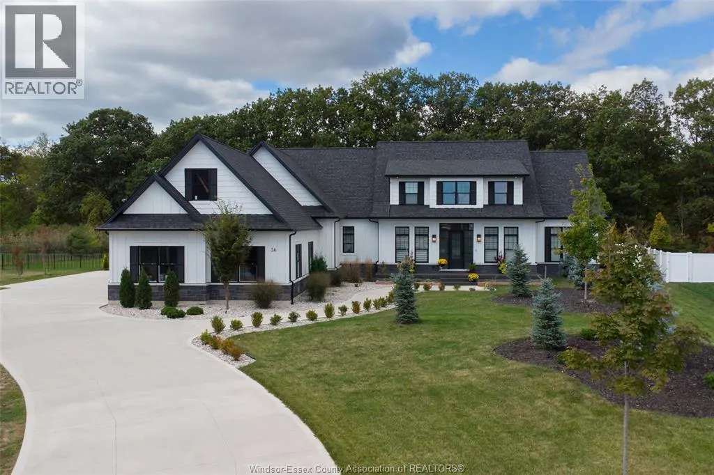 36 YORK BOULEVARD