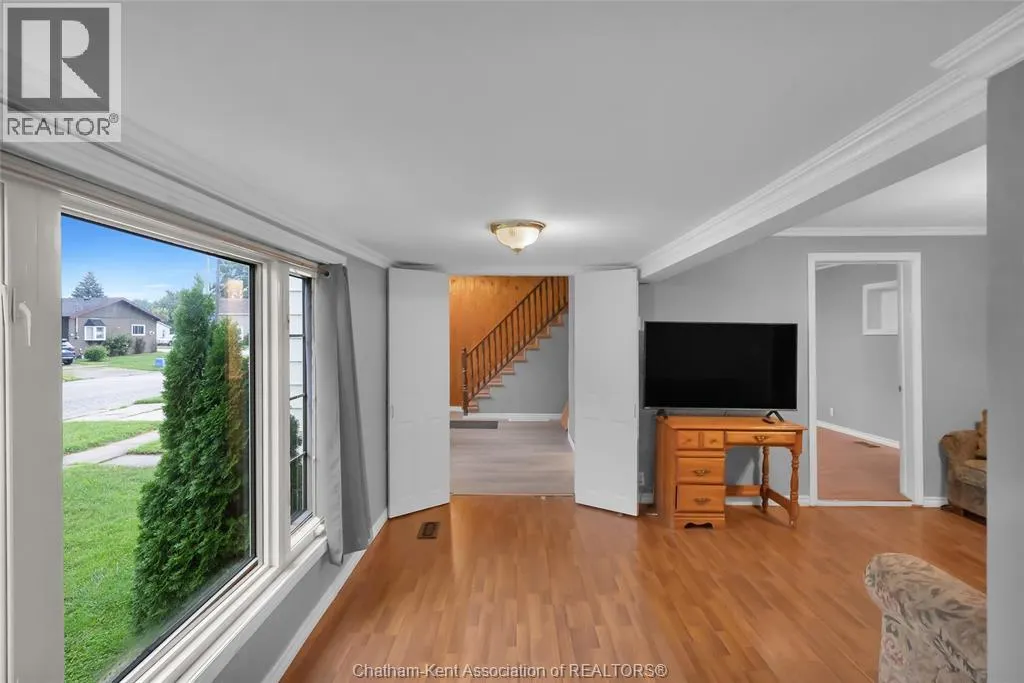 415 Queen STREET