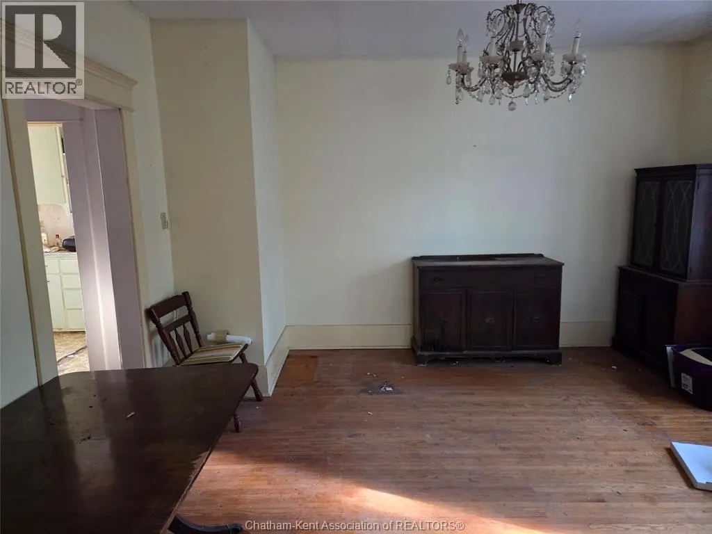 24 STANLEY AVENUE
