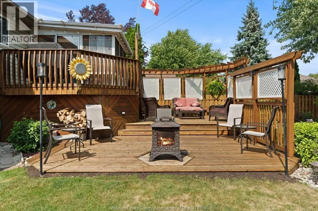 256 ASHWOOD