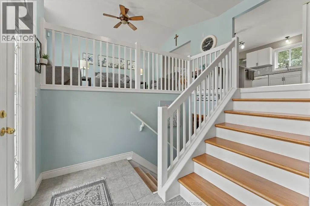256 ASHWOOD