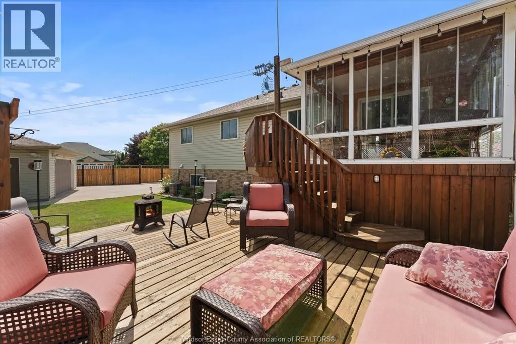 256 ASHWOOD