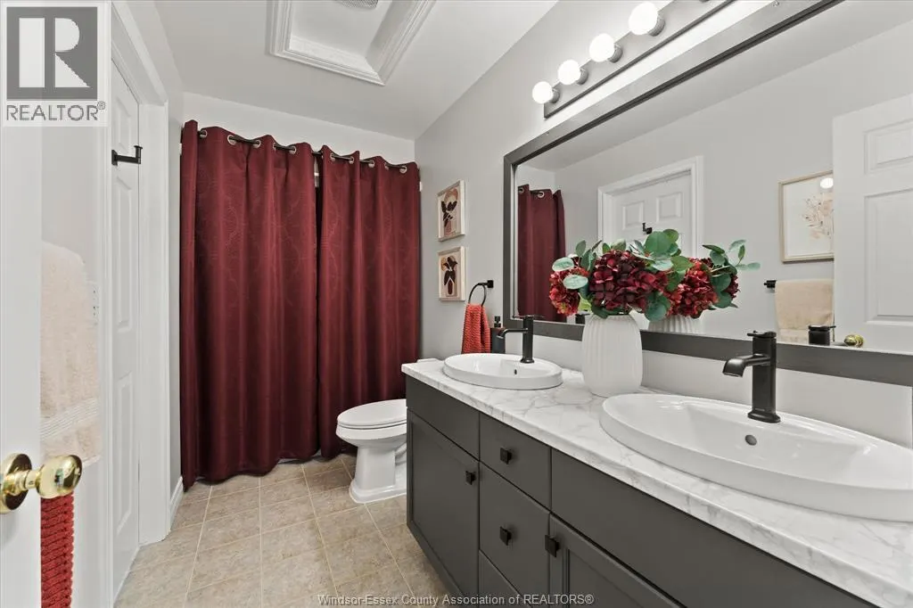 256 ASHWOOD
