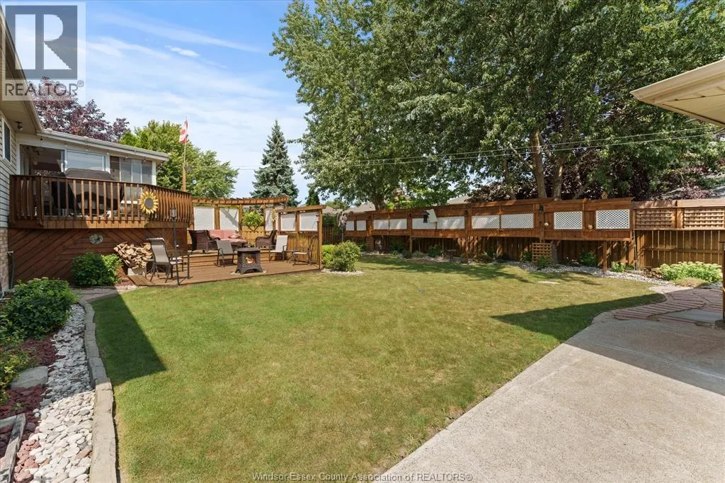 256 ASHWOOD