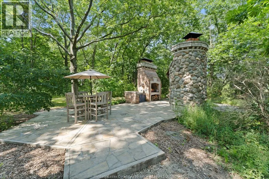 4897 4TH CONCESSION ROAD East